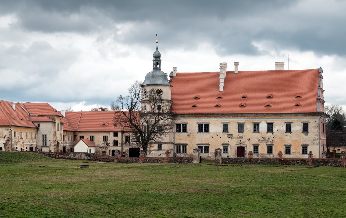 Zámek Červené Poříčí, Červené Poříčí