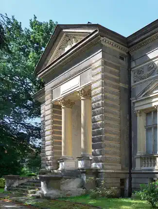 Historická vila se zahradou v zavedené městské lokalitě v Koszalinu, Koszalin, Západopomořanské