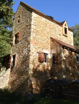 Renovovaný venkovský dům ze 17. století s pozemkem 2,43 ha, Gourdon, Occitanie