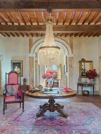 18. století vila u Montecalvoli s původními freskami na pozemku o rozloze 6 ha, Montecalvoli, Toscana