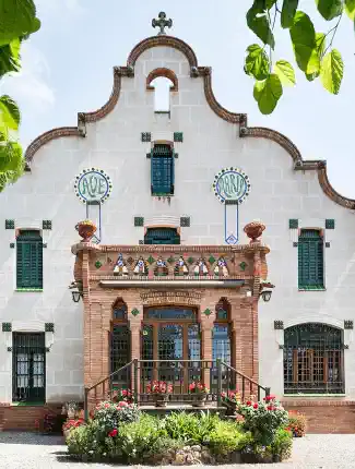 Velký areál s palácem u Barcelony s panskou sídlem a 157 hektary pozemků, Castellar del Vallès, Katalánsko