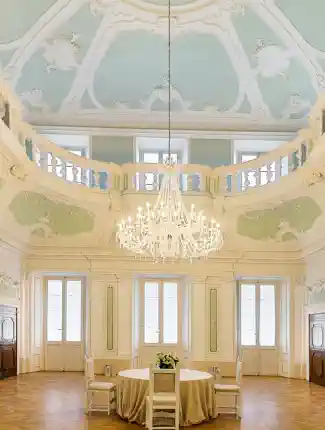 Palác v historickém centru Sieny - 700 m² s tanečním sálem a rokokovou štukovou výzdobou, Siena, Toscana