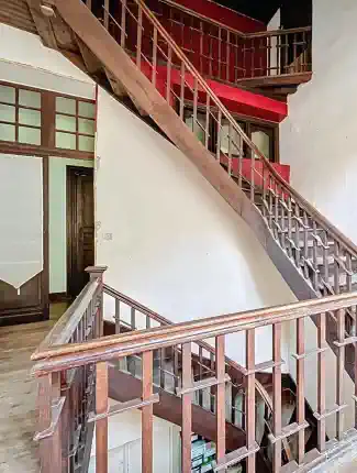 Zámeček ze 17. století s bazénem a zahradou v Tournay, Tournay, Occitanie