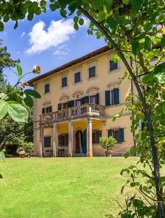 Villa del Riccio – historická toskánská usedlost s apartmány a vinicemi nedaleko Florencie, Vicchio, Toscana