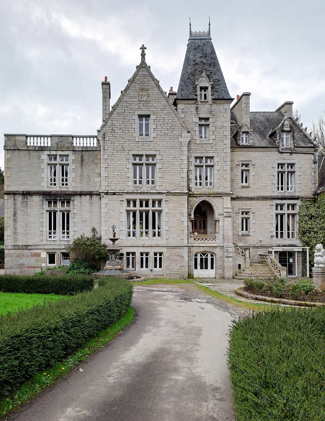 Château du Val-Bouan, Planguenoual, Côtes-d'Armor, Bretaň