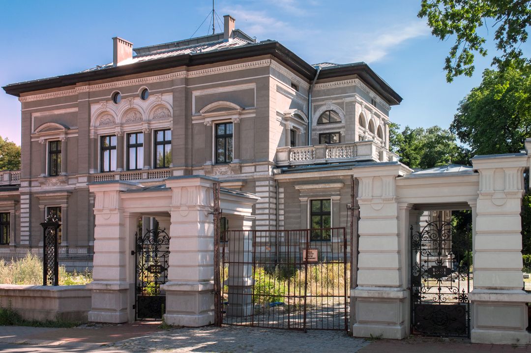 Vila Grohman, Město Lodž Historické vily Lodž: Vila Grohman, Vstup