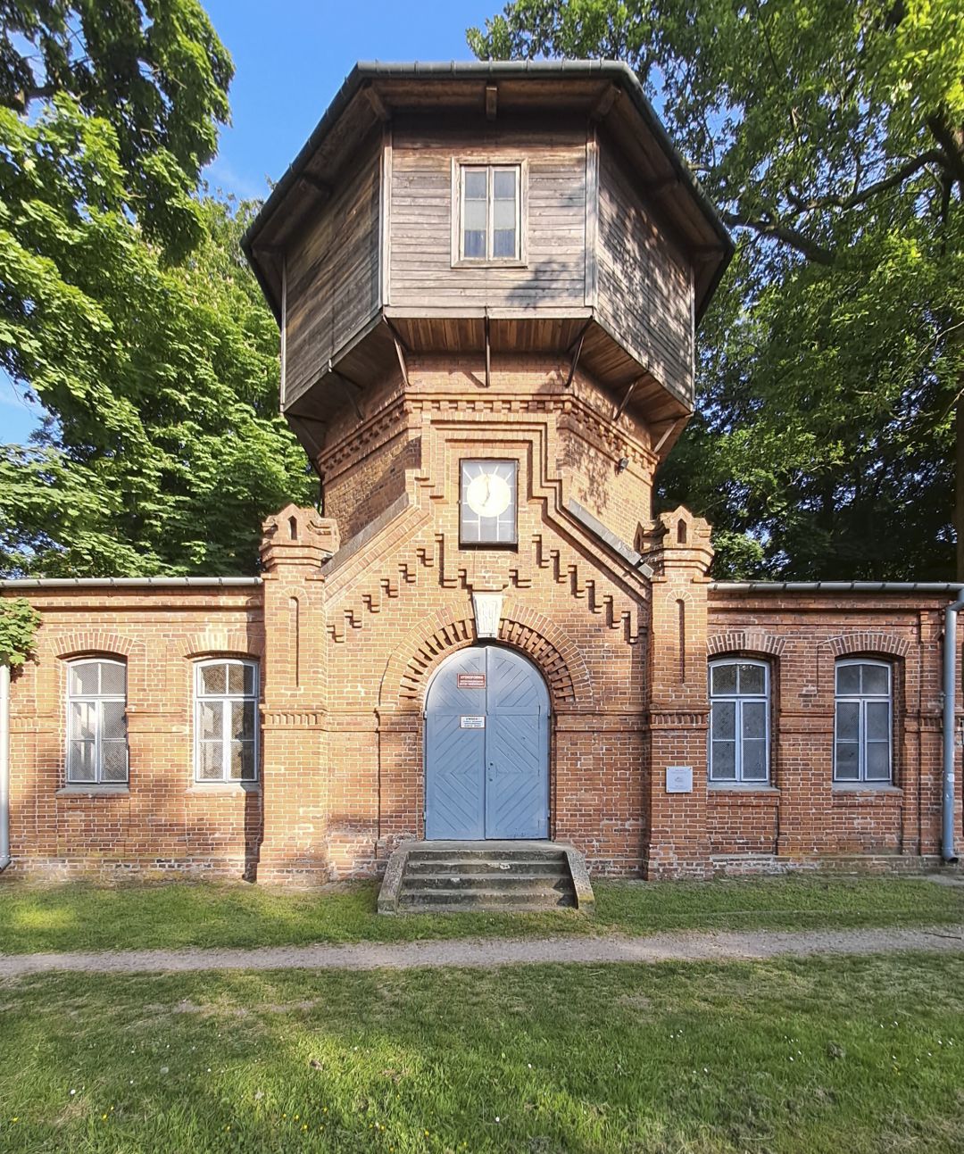 Stará vodárenská věž, zámecký park Puławy